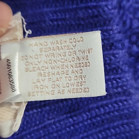 Chico's Woolen 3/4 Sleeve Royal Blue Wool Blend Granny Cardigan Sweater - Picture 12 of 13